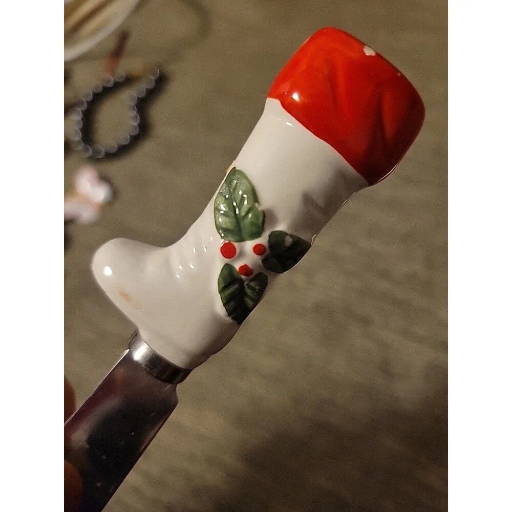 Set Of 4 Vtg Christmas Santa Stocking Cheese Spreader Butter Knife Taiwan